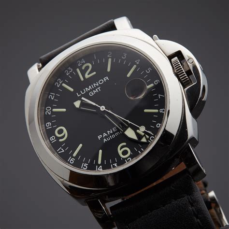 panerai luminor gmt specs|luminor gmt panerai automatic price.